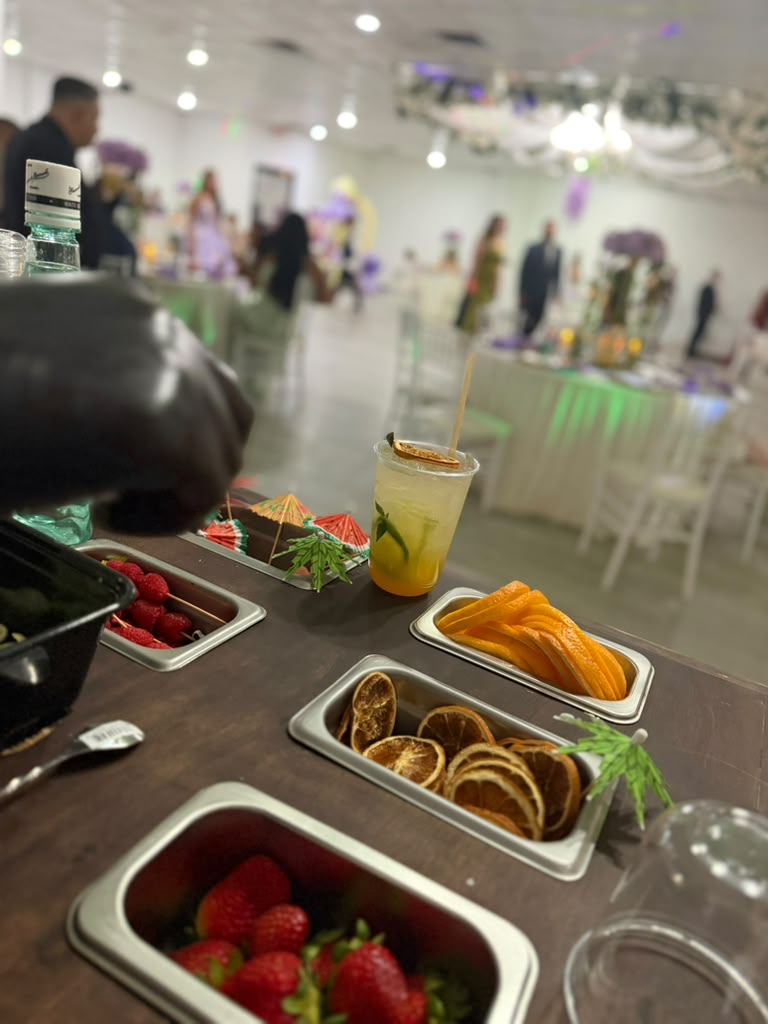 Comida y Bebidas